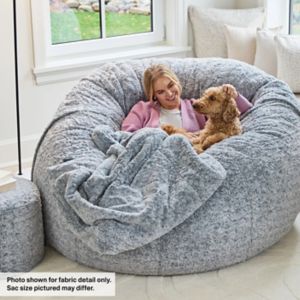bigone-pillowsac-citysac-glaicer-mink-phur-lifestyle-image-1