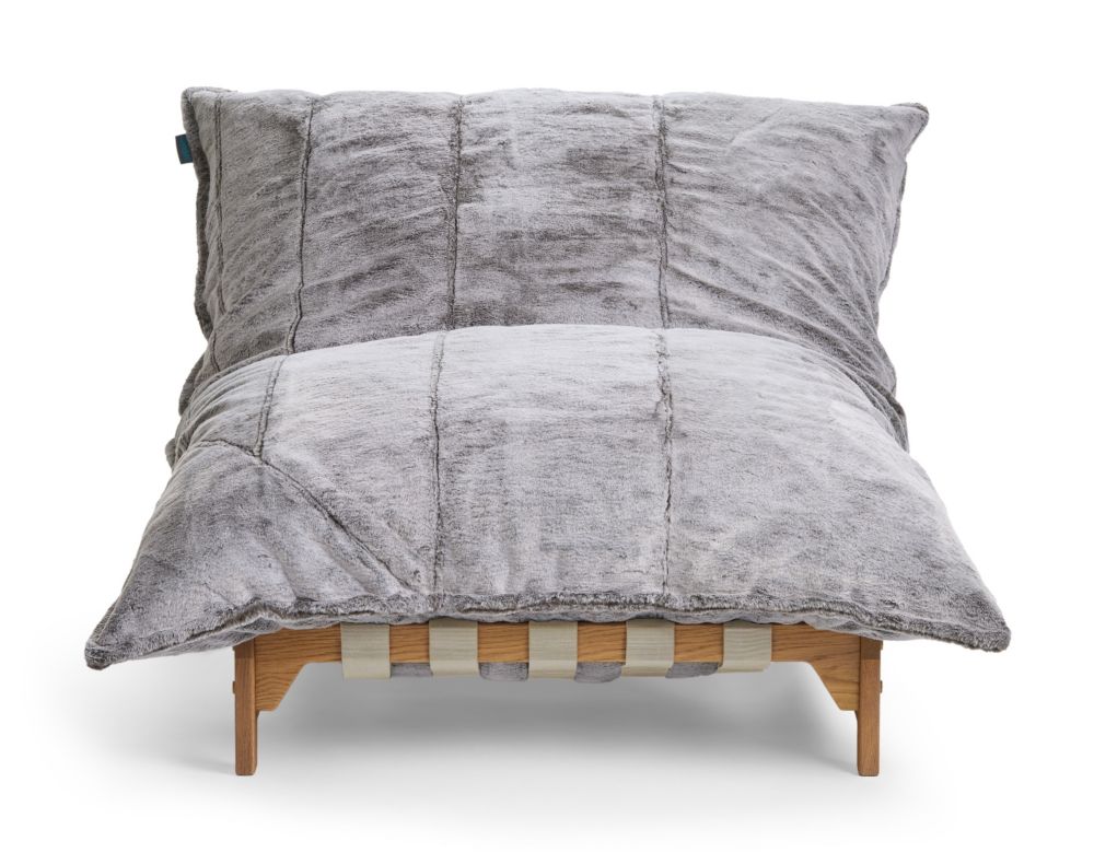 pillowsac-accent-chair-blonde-wood-tan-straps-brass-hardware-charcoal-wombat-phur-1