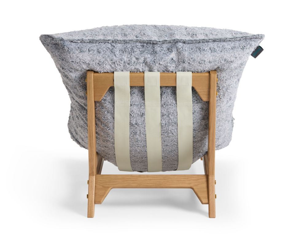 pillowsac-chair-jr-blonde-wood-tan-straps-brass-hardware-glacier-mink-phur-3